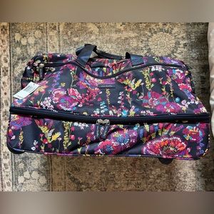 NWT Vera Bradley Wheeled Carry On Midnight Wildflowers